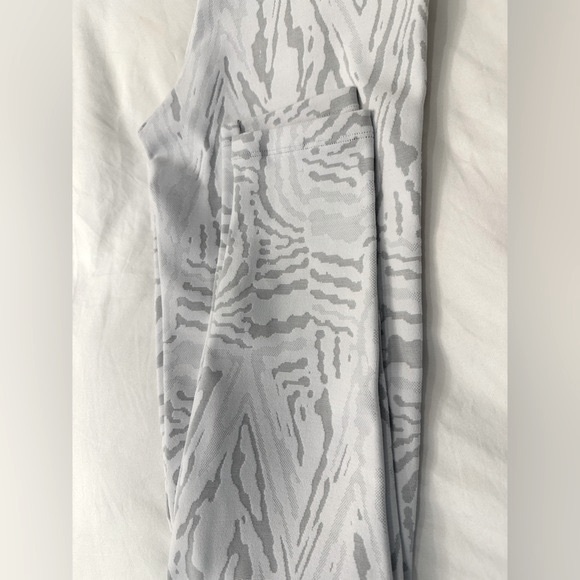 NWOT Devon Windsor Alex Legging - Picture 11 of 13